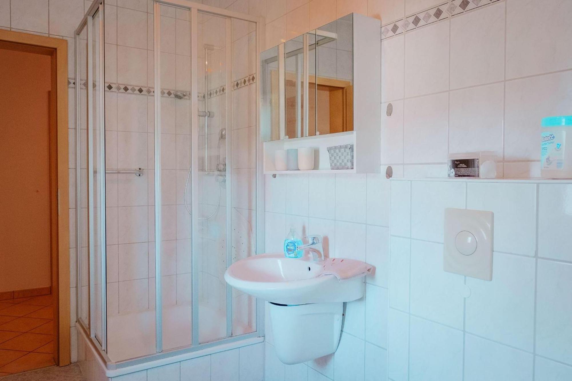 Ferienwohnung Cubus Kuehlungsborn Ost Екстер'єр фото